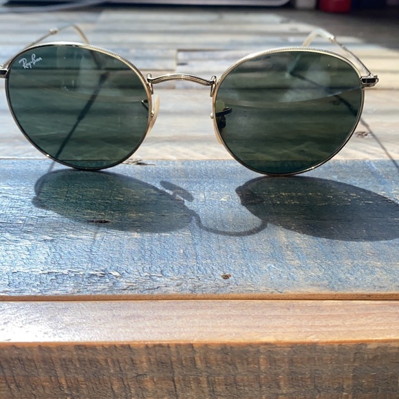 Ray-Ban Round Metal Sunglasses - Picture 2 of 11